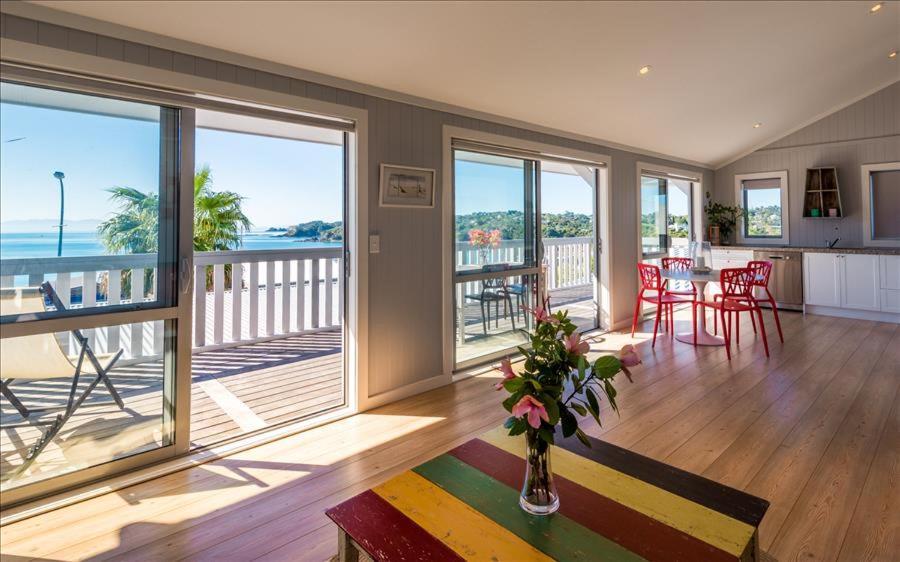 The Waiheke Pad - In The Heart Of Oneroa! Villa Exterior photo