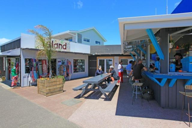 The Waiheke Pad - In The Heart Of Oneroa! Villa Exterior photo